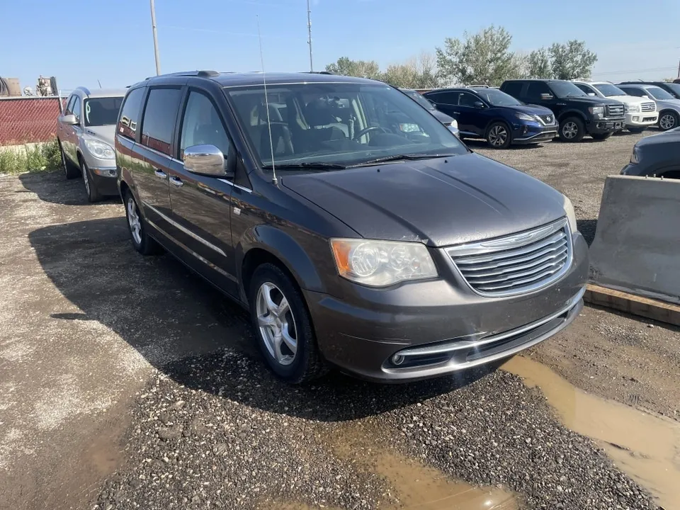 Chrysler Town And Country 2014 photo 5