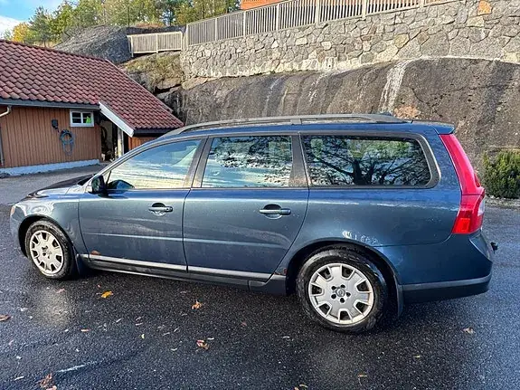 Volvo V70 2009 photo 3