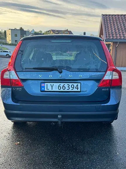 Volvo V70 2009 photo 2