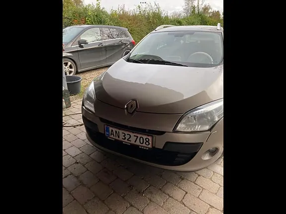 Renault Megane Iii 2011 photo 4