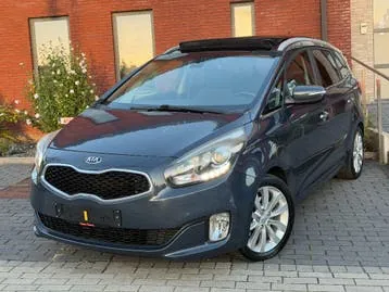 Kia Carens 2015 photo 3