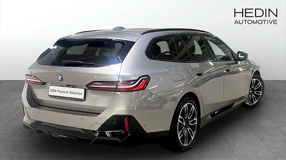 BMW 530E 2026 photo 2