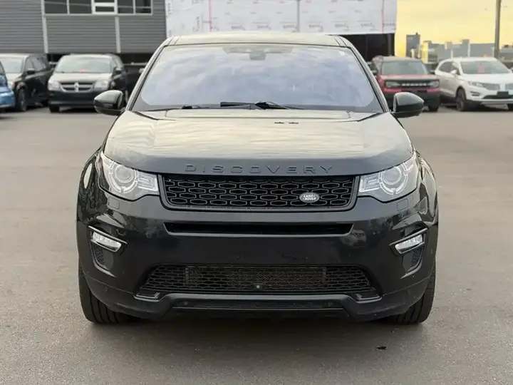 Land Rover Discovery Sport 2017 photo 2