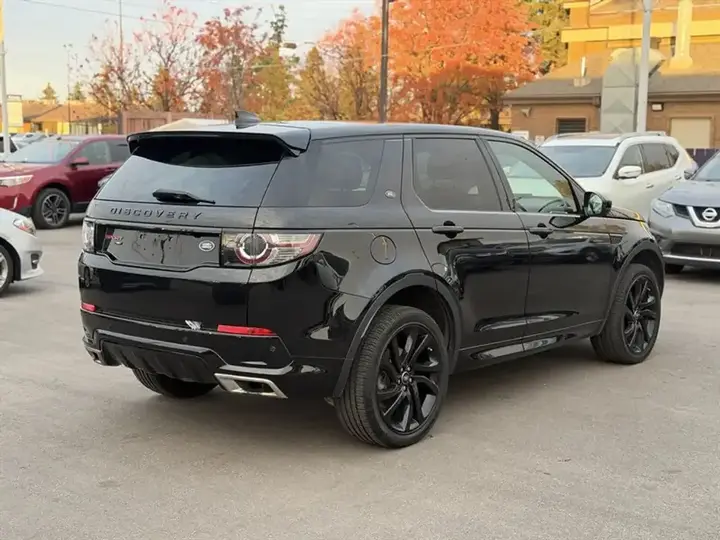 Land Rover Discovery Sport 2017 photo 5