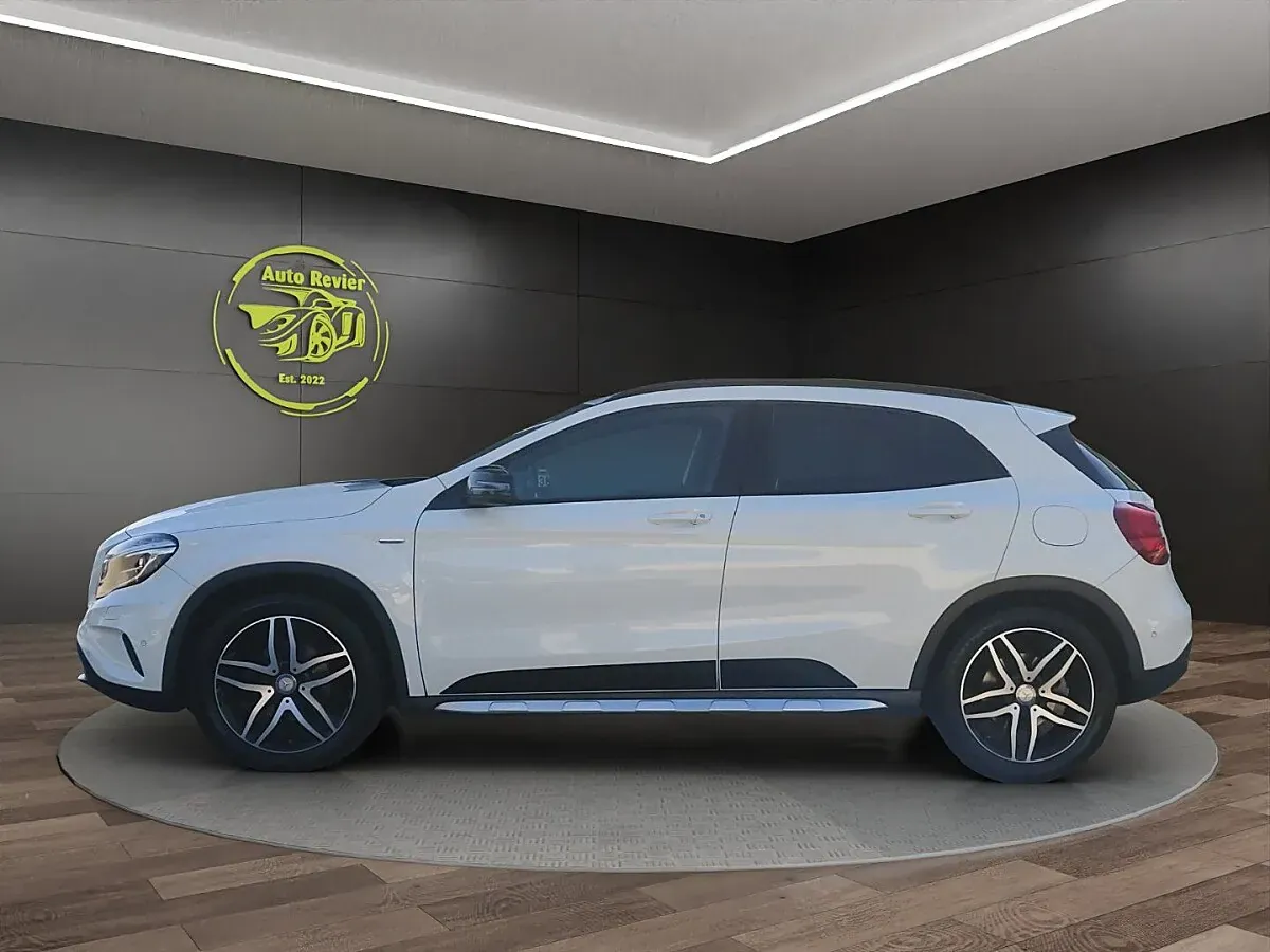 Mercedes-Benz Gla 2016 photo 2