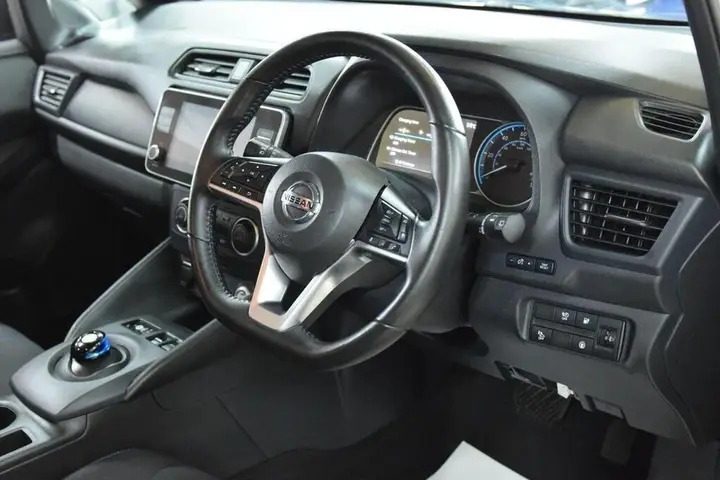 Nissan Leaf 2020 photo 3
