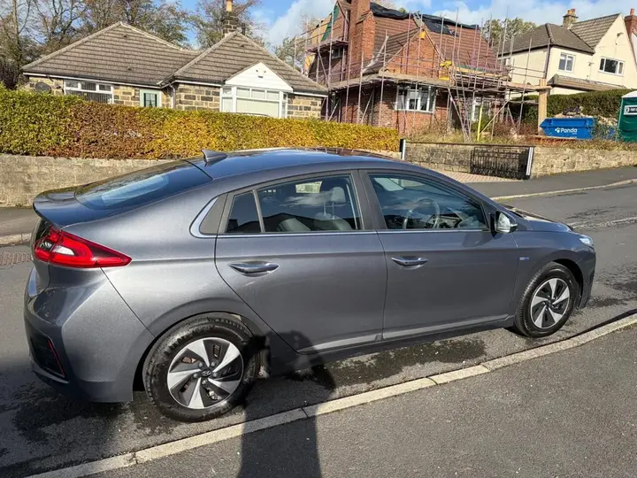 Hyundai Ioniq 2019 photo 2