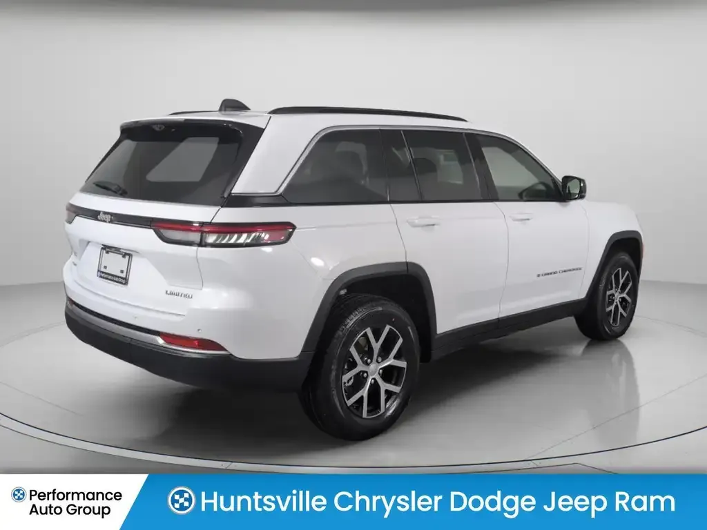 Jeep Grand Cherokee 2026 photo 5