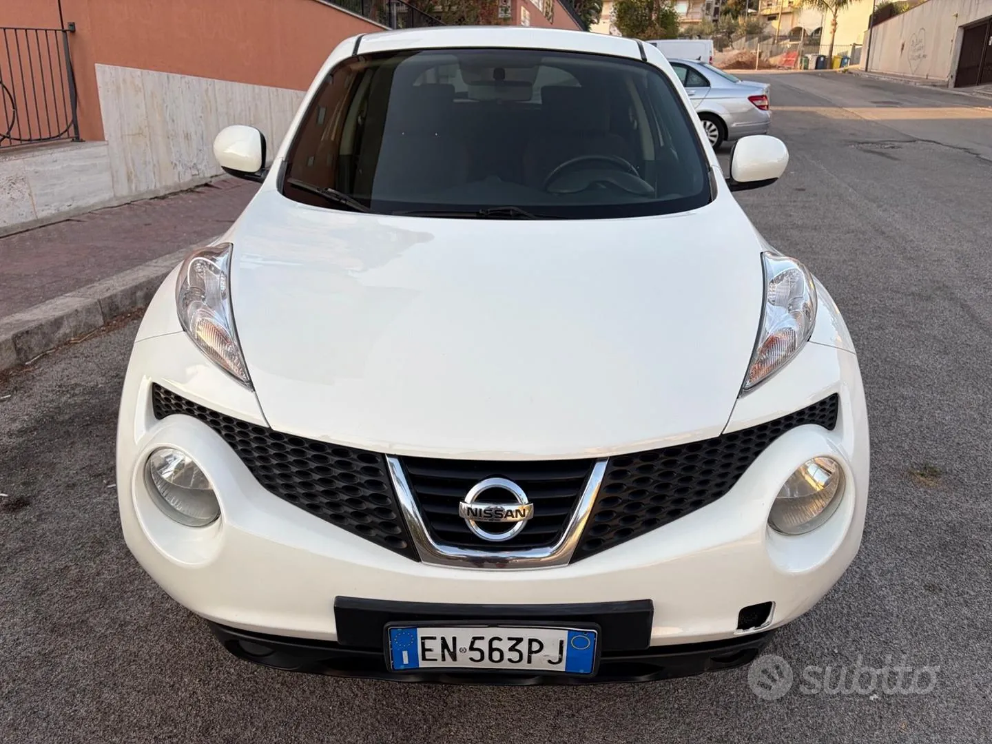 Nissan Juke 2012 photo 3