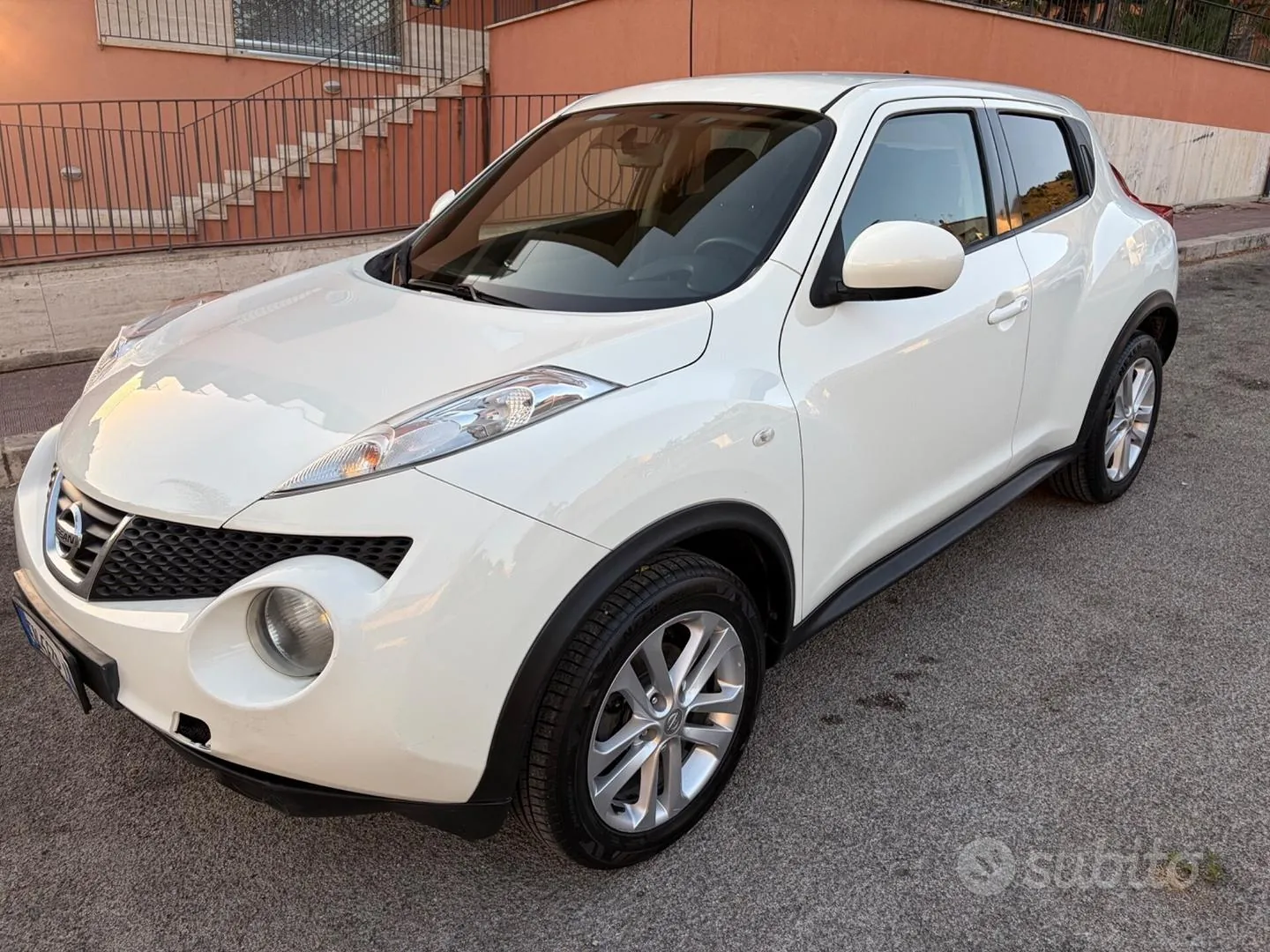 Nissan Juke 2012 photo 4