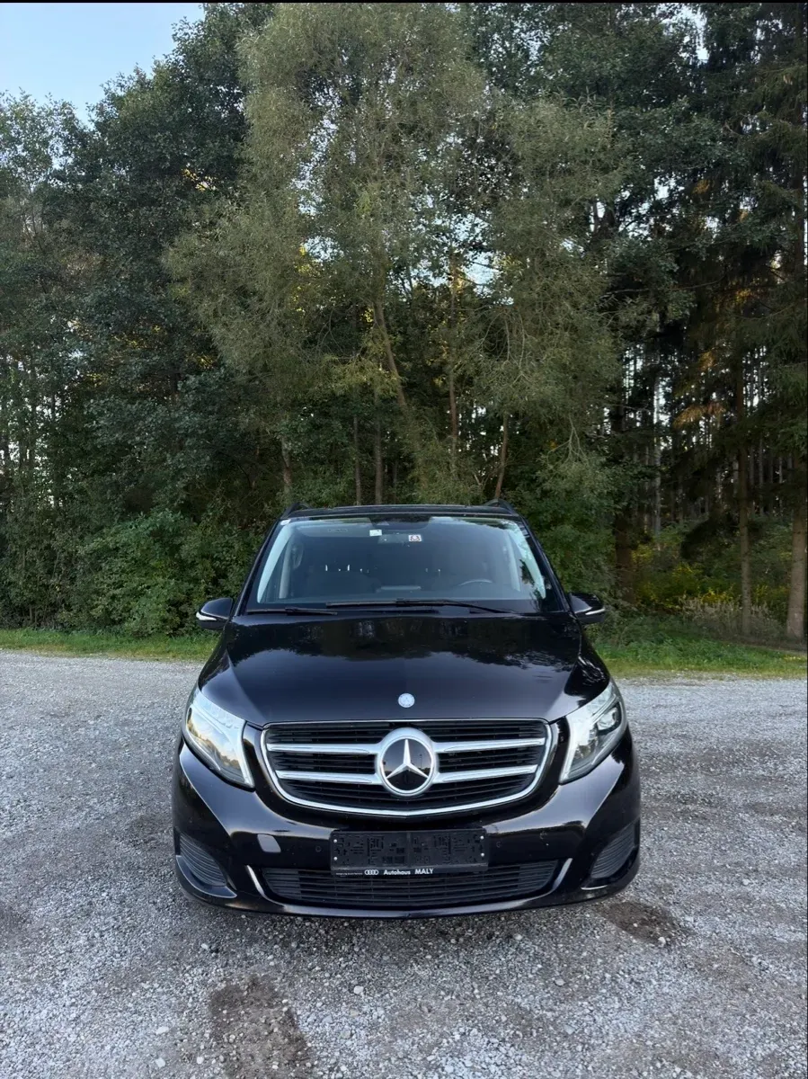 Mercedes-Benz Vklasse 2015 photo 2