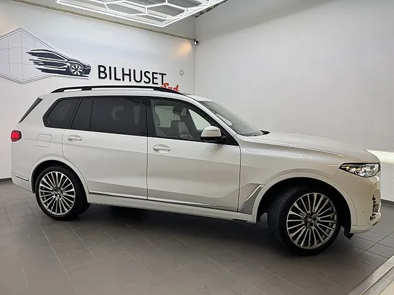 BMW X7 2021 photo 2