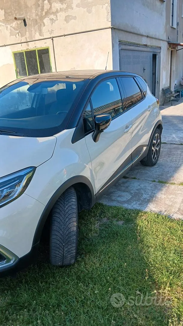 Renault Captur 2019 photo 2