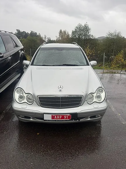 Mercedes-Benz C180