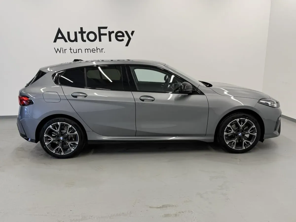 BMW 1 Series 2026 photo 3