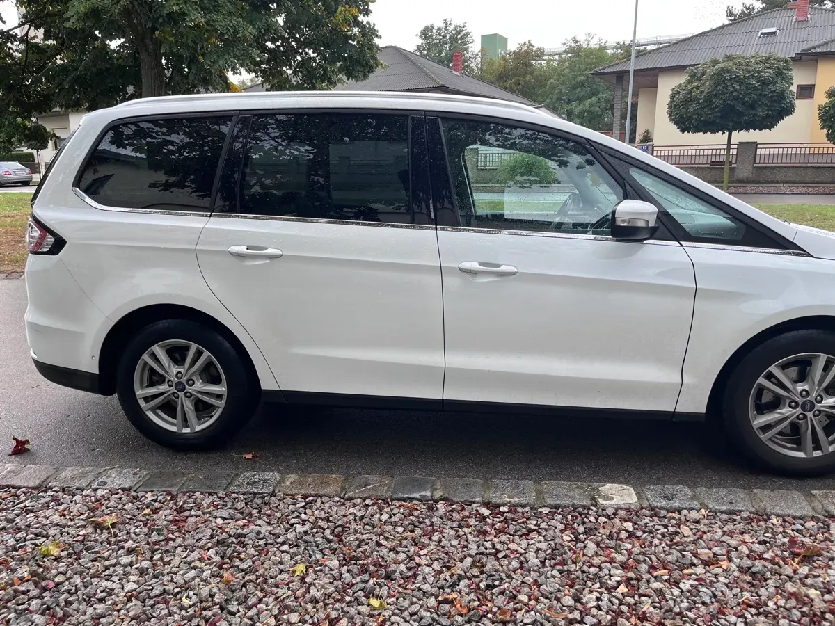 Ford Galaxy 2021 photo 3