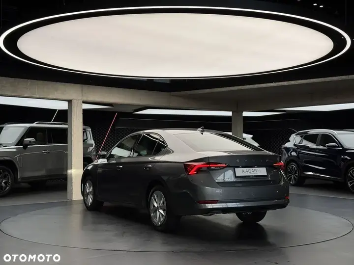 Skoda Octavia 2023 photo 3