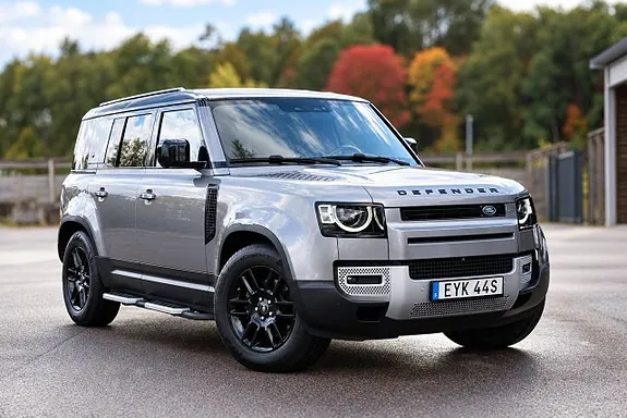 Land Rover Defender 110