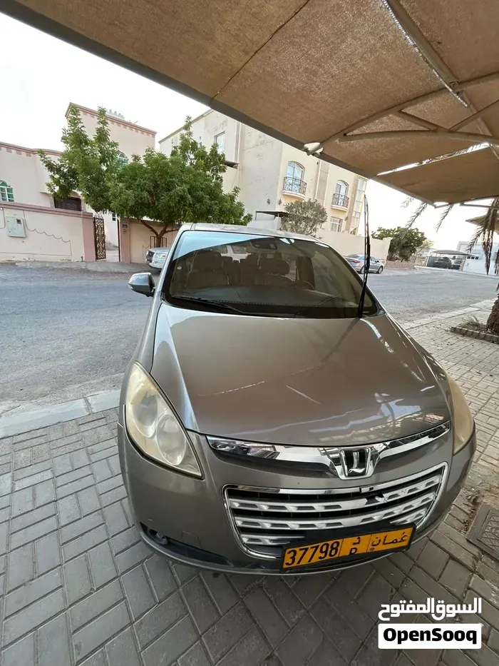 Luxgen M7