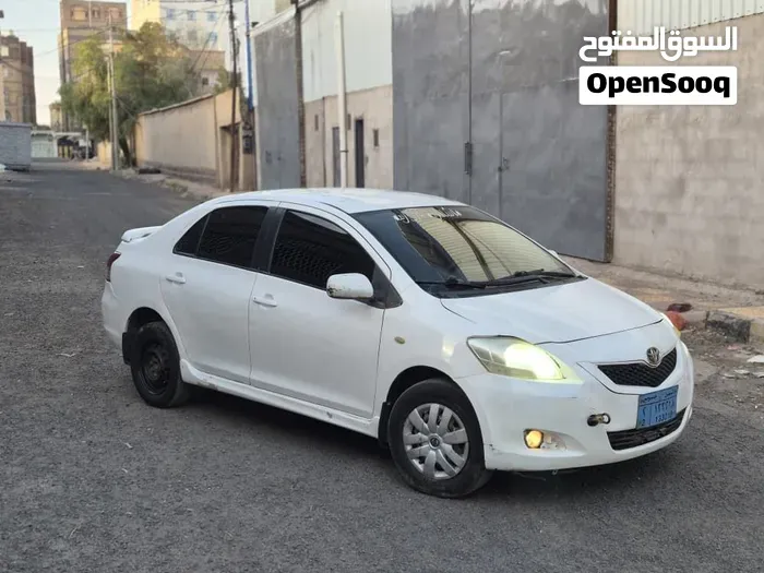 Toyota Yaris 2008 photo 4