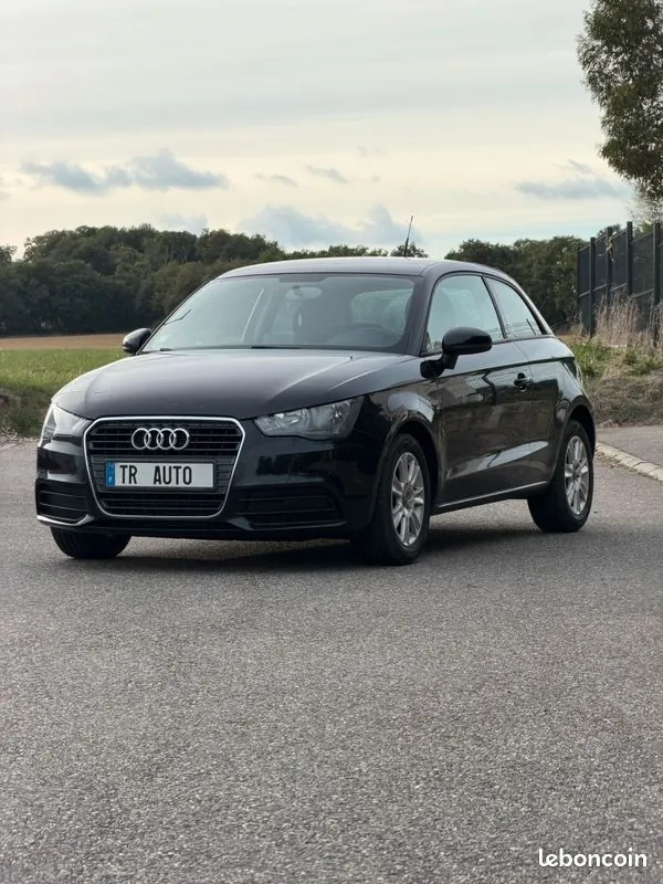 Audi A1 2011 photo 2
