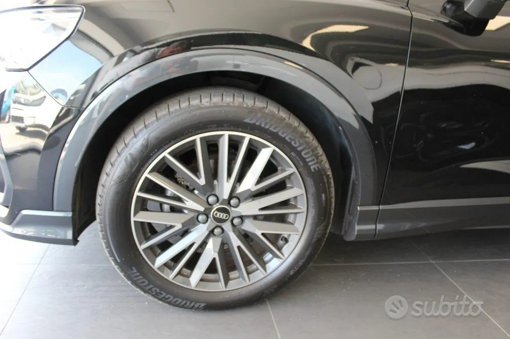 Audi Q3 2023 photo 5