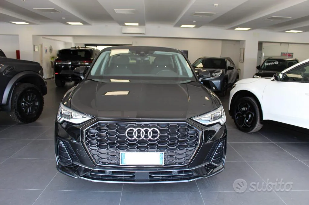 Audi Q3 2023 photo 3