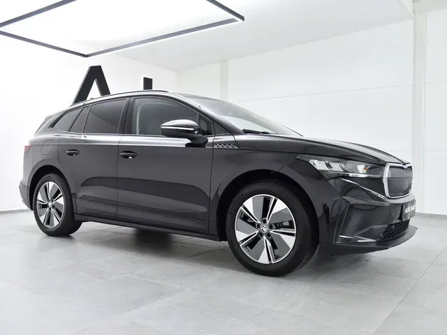 Skoda Enyaq 2023 photo 4