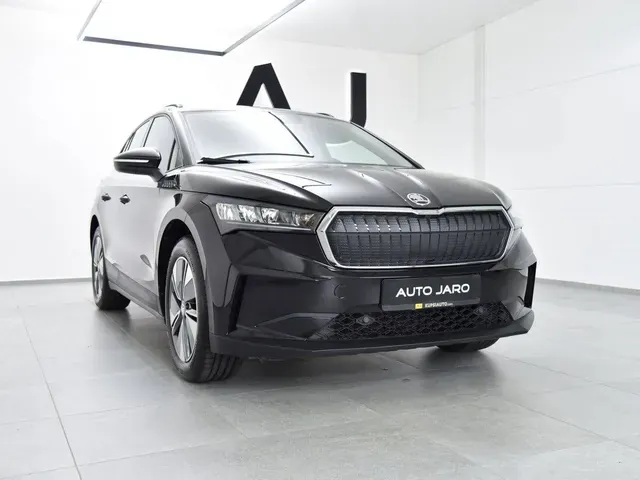 Skoda Enyaq 2023 photo 2