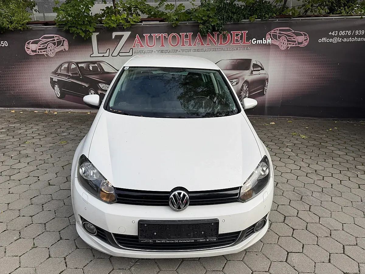 Volkswagen Golf 2010 photo 2