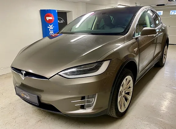 Tesla Model X 2017 photo 4