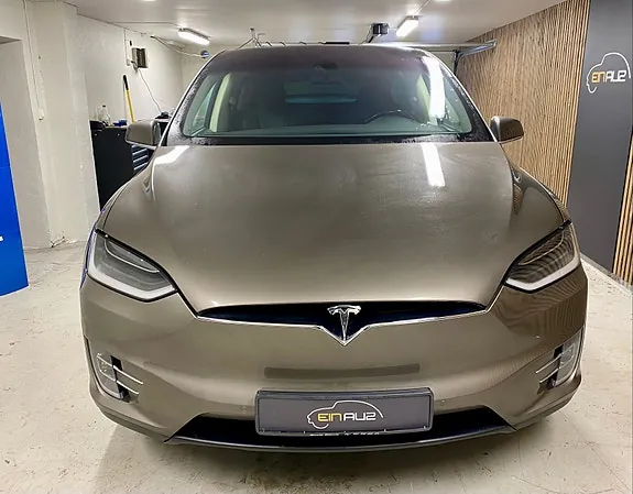 Tesla Model X 2017 photo 2