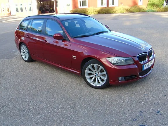 BMW 320D 2012 photo 3