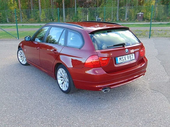 BMW 320D 2012 photo 2