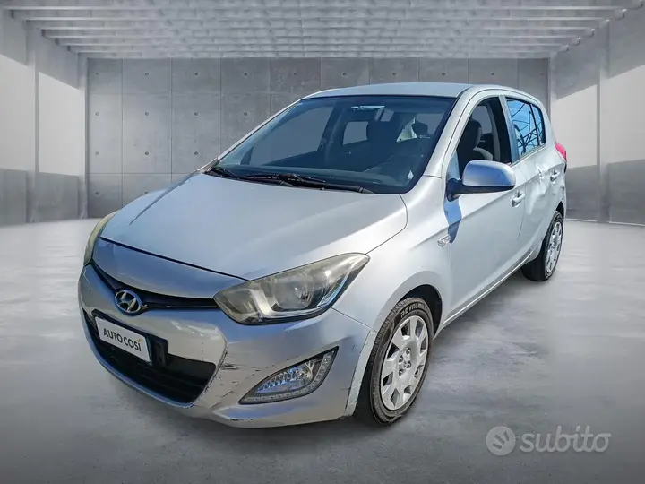 Hyundai I20 2015 photo 2