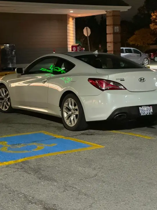 Hyundai Genesis Coupe 2013 photo 4