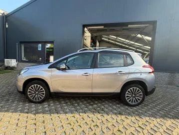Peugeot 2008 2019 photo 2