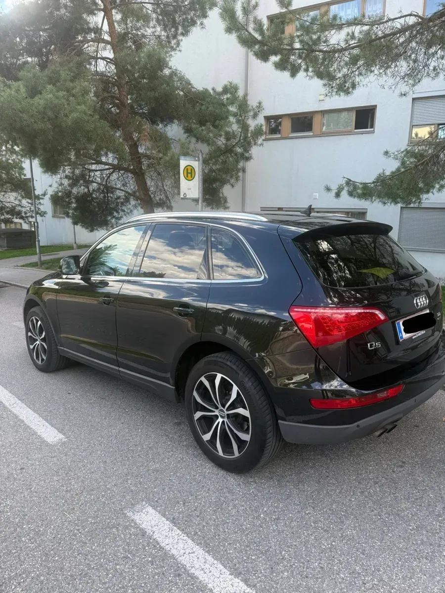 Audi Q5 2012 photo 2