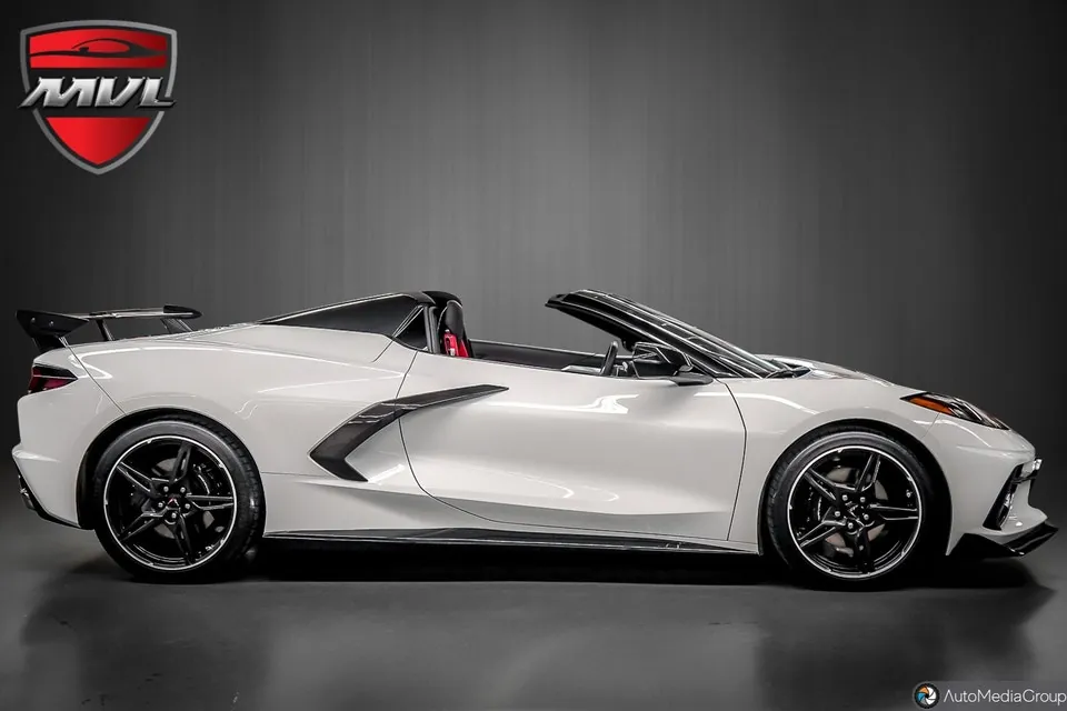 Chevrolet Corvette 2021 photo 3