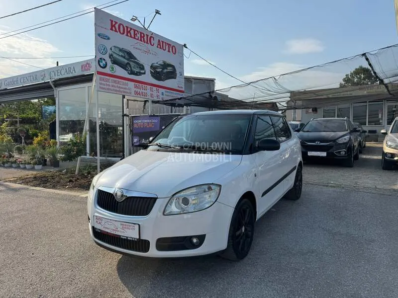 Skoda Fabia 2009 photo 2
