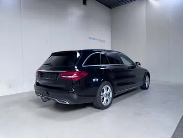 Mercedes-Benz C 300 2017 photo 3