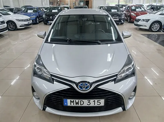 Toyota Yaris 2015 photo 3