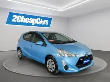 Toyota Aqua 2015 photo 4