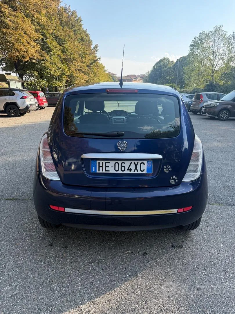 Lancia Ypsilon