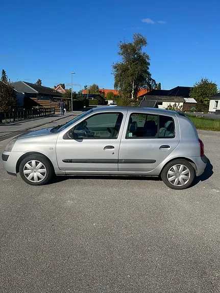 Renault Clio Ii 2006 photo 2
