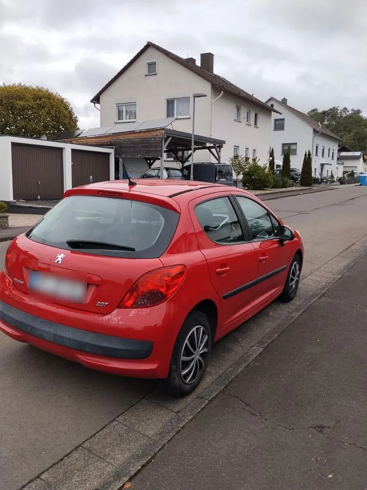 Peugeot 207