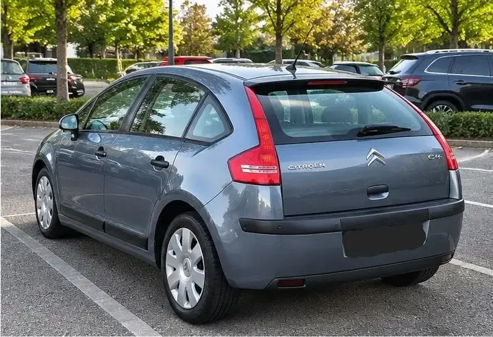 Citroen C4 2007 photo 2