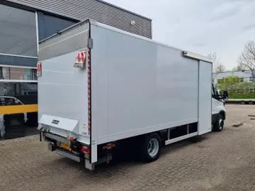 Iveco Daily 2020 photo 2