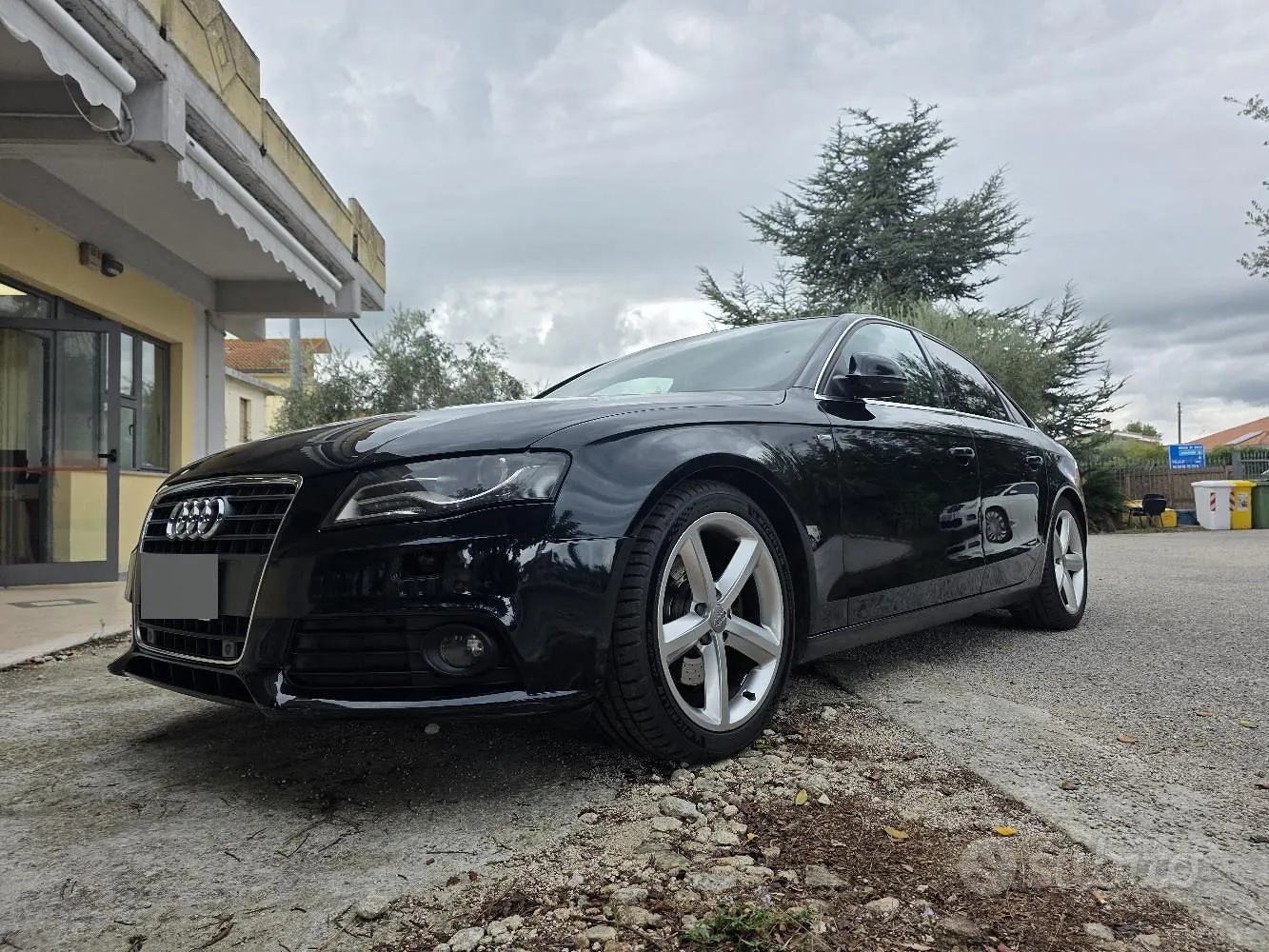 Audi A4 2009 photo 4