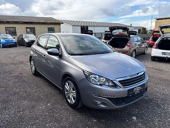 Peugeot 308 2015 photo 2